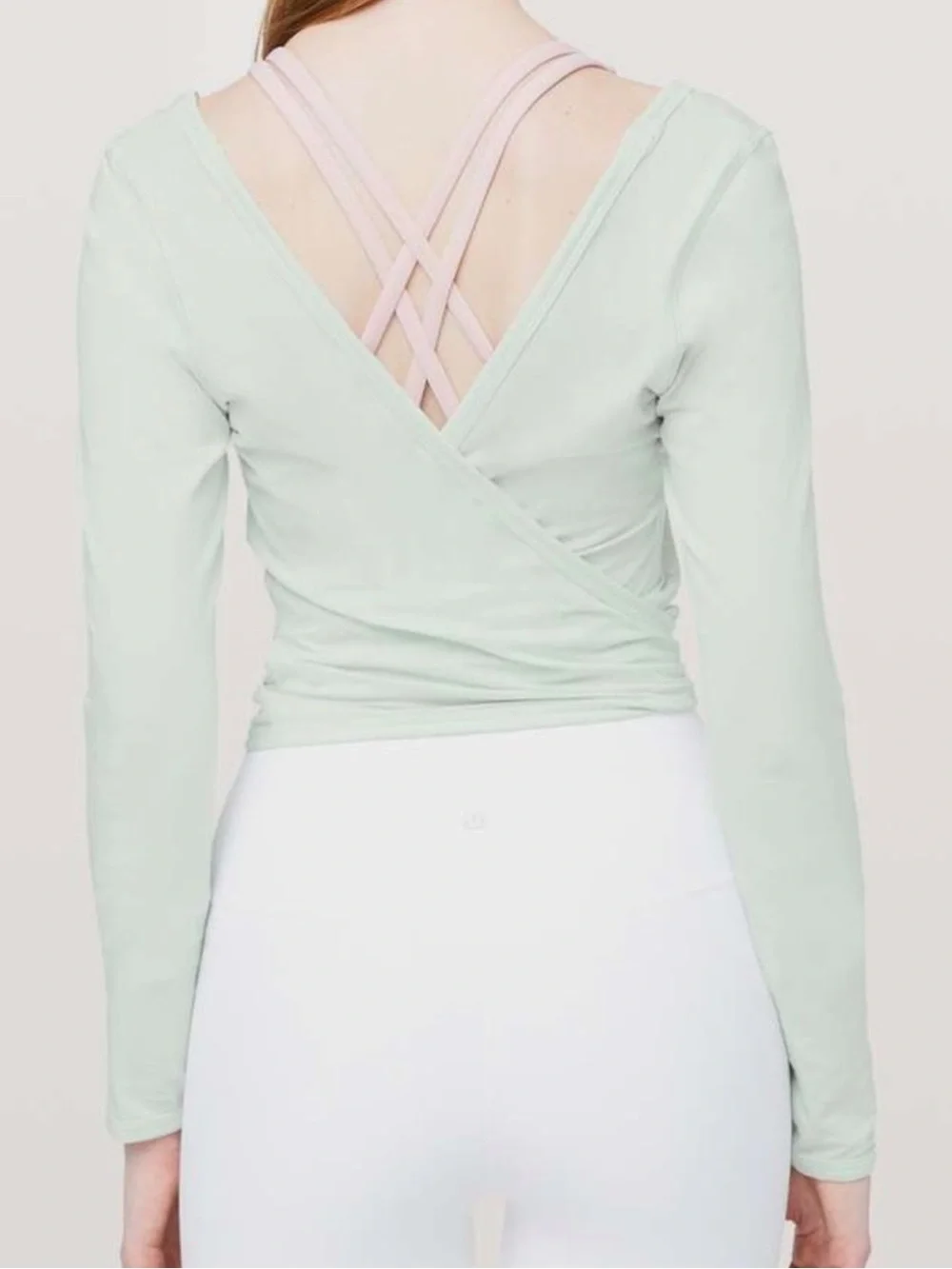 Lululemon NWT It’s A Tie Long Sleeve Top in Ocean Mist Size 6